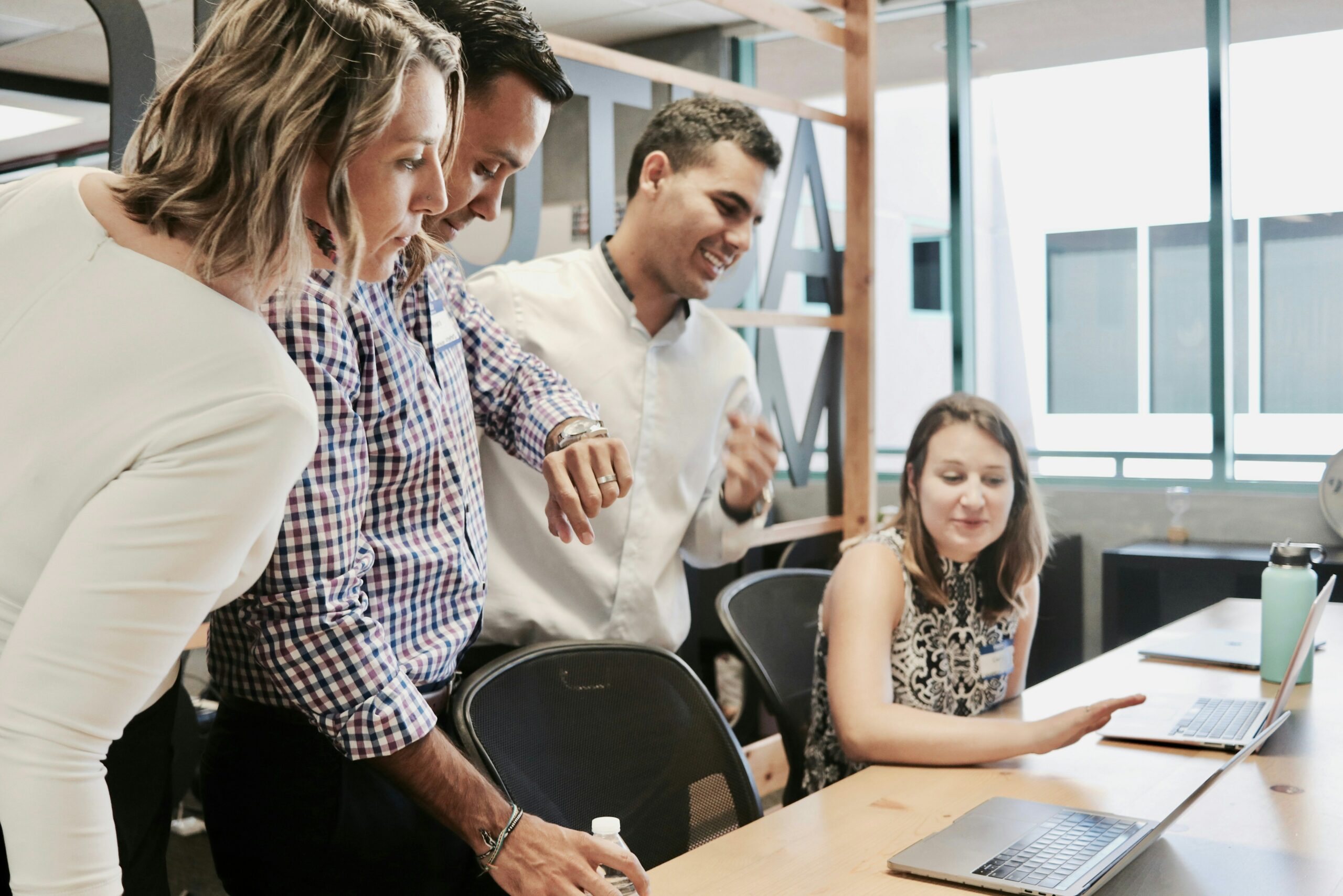 From Colleague to Leader – Navigating the Shift to Management